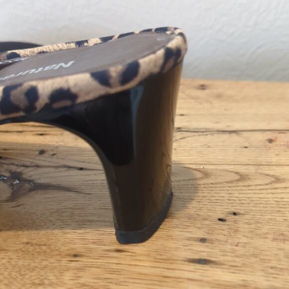 Naturalizer Black Fabric Mule w/ Animal Print Trim & Patent Leather Heels Sz 8.5 - Picture 9 of 9